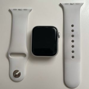 Apple Watch Series 4 size 40mm